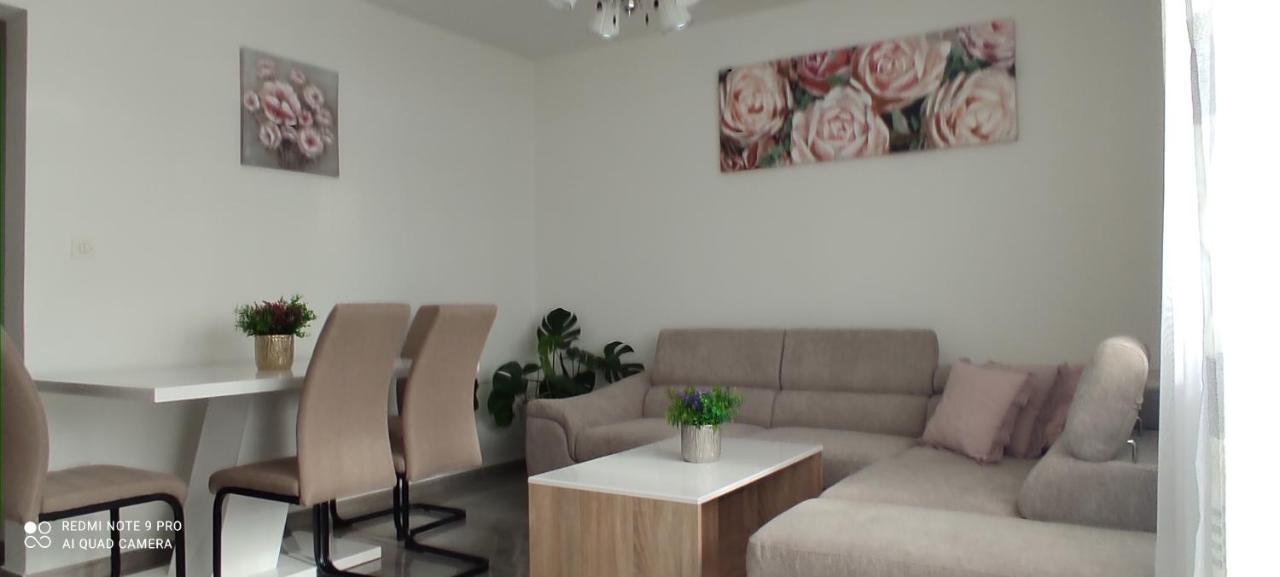 David Apartment *